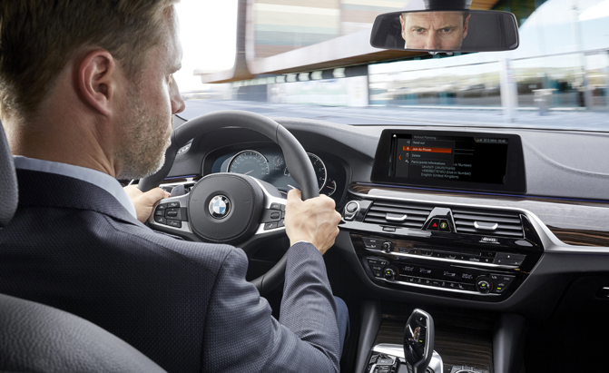 BMW Will Make Sure You’re Never Late for a Meeting With New Connectivity Features